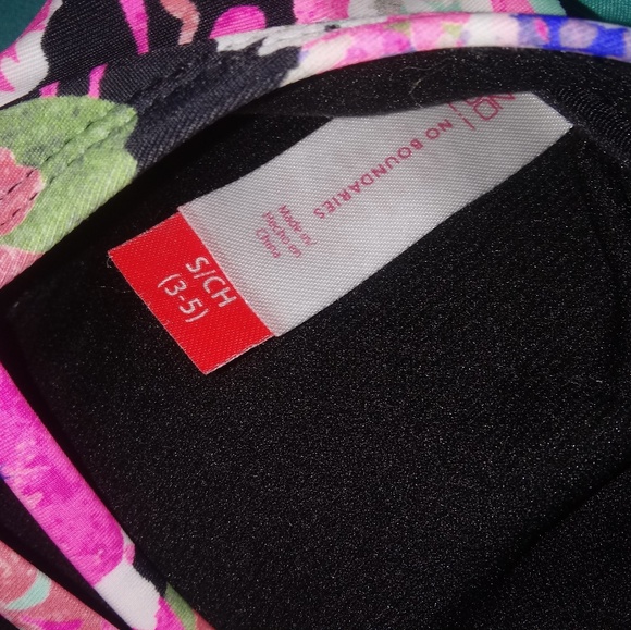 Colorful Bikini Top - Picture 4 of 4